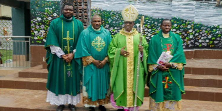 Immaculate Heart parish Fegge , Onitsha plays host to Archbishop Okeke Parish felicitated the prelate @ 42nd priestly anniversary Newly renovated Hall commissioned