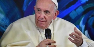 Pope Francis Emphasizes Truth and Charity as Path to Peace