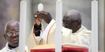 Cardinal Sarah: No synod can invent a ‘female priesthood’
