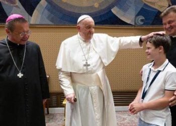 Pope Francis Hosts Young Polish Pilgrims