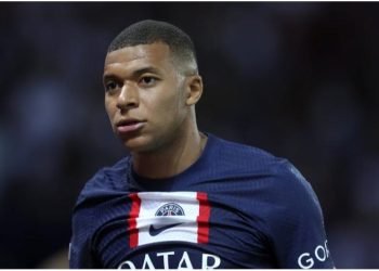 You’re not bigger than club – PSG gives Mbappe deadline to sign new contract
