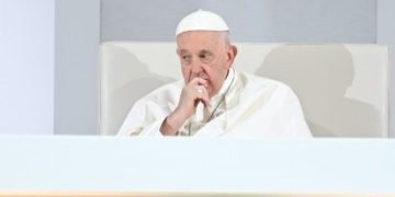 Pope Francis’ Generous Gifts Leave Lasting Impressions in Portugal