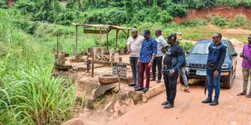 Anambra East LG Chairman Takes Action on Erosion and Extends Support to Local Church