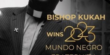 Bishop Kukah Honored with Prestigious Mundo Negro Fraternity Award