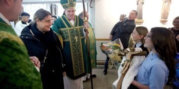 Mother of Blessed Carlo Acutis Places First-Class Relic in New Diocesan Shrine in New Jersey