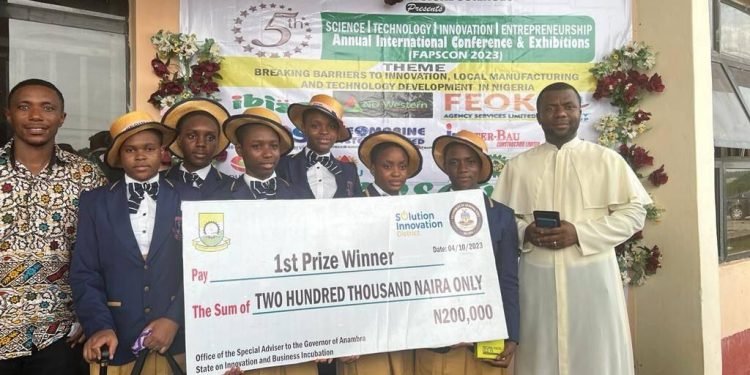 Regina Pacis Students Win Top Prize at FAPSCON 2023!