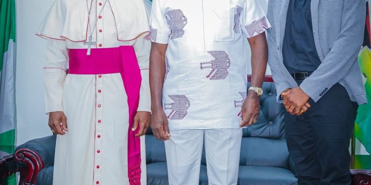 SOLUDO HOSTS ARCHBISHOP JUDE OKOLO, CALLS FOR UNITY AND UNDERSTANDING AMONG VARIOUS DENOMINATIONS