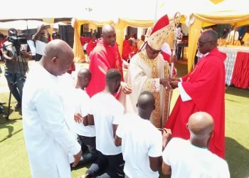 Archbishop Okeke’s 70th birthday:Sir (Sen)Victor Umeh sponsors seven inmates administered with sacrament of confirmation