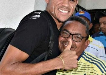 Liverpool’s Luis Diaz reunited with kidnapped parents after returning to Colombia