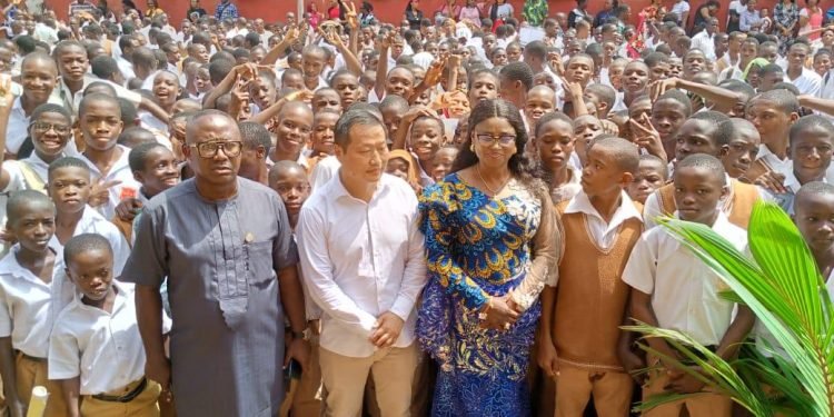 600 Anambra Students Receive Scholarships from Chinese Engineering Firm