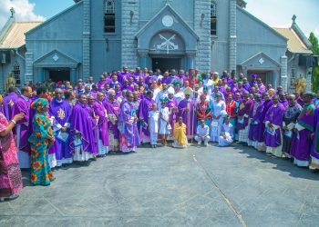 Archbishop Valerian Okeke buries remains of late Sir Samuel Obidile-“he was a trusted officer of the Archdiocesan Secretariat” – Bishop Isizoh