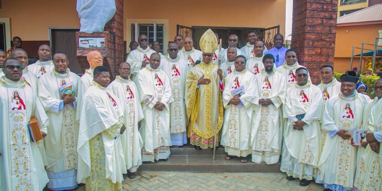 Pomp as Scared Heart parish, Onitsha celebrates Diamond Jubilee – Jubilee building commissioned, Archbishop Okeke, Gov Soludo, others grace occasion