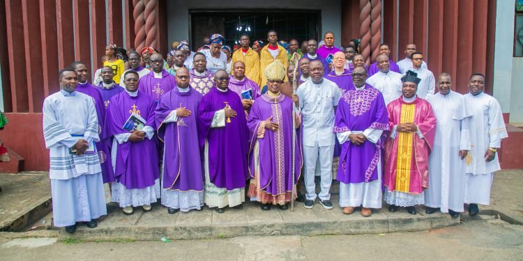 St Marys Parish Inland town Onitsha plays host to Archbishop Valerian Okeke, celebrates him at 70 – Over 500 candidates confirmed