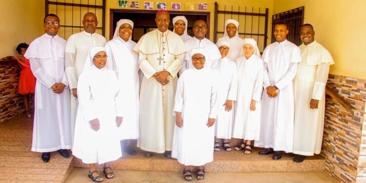 Bishop Onaga Ushers in 2024 with Emotional Visit to Old People’s Home