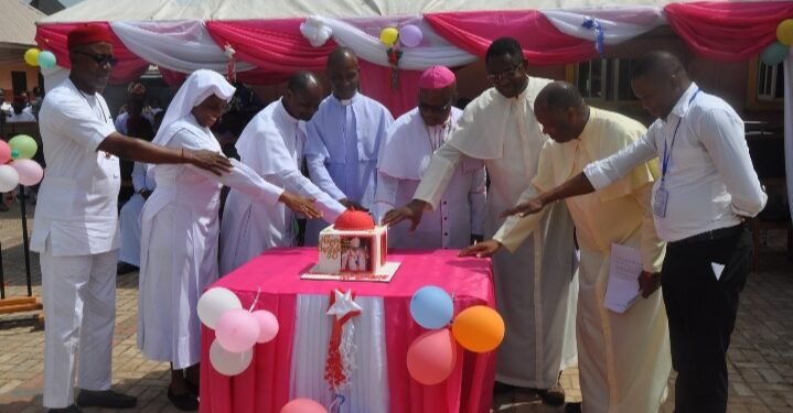 Archbishop Valerian Okeke visits Immaculate Heart Hospital & Maternity Umudioka, commissions Afreka Radiology complex