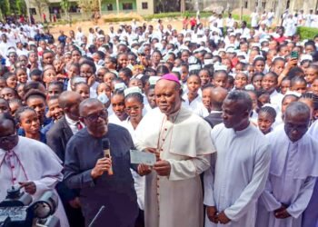 Peter Obi Donates ₦20 Million During Visit to Our Lady of Lourdes Hospital Ihiala