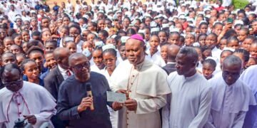 Peter Obi Donates ₦20 Million During Visit to Our Lady of Lourdes Hospital Ihiala