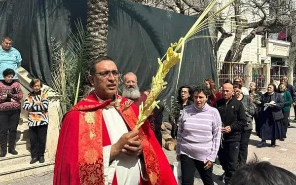 Gaza Catholic community commemorates Palm Sunday