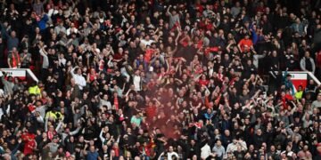 Two Manchester United fans arrested for tragedy chanting during Liverpool match