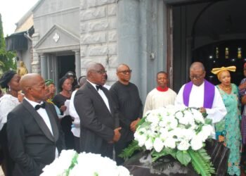 Remains of late Sir (Barr)Damian Okolo arrive Basilica of the Most Holy Trinity,Onitsha,for funeral mass-Archdiocesan Chancellor,Basilica Rector,Peter Obi,knights,others pay tribute