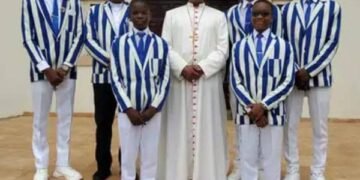 Archbishop Valerian Okeke receives CKC world champions