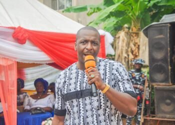 Hon. Uche Okonkwo pledges to provide more solar powered water scheme in Idemili North and South Federal Constituency