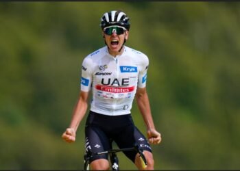 Geraint Thomas shows vital quality as cycling’s great survivor in ‘bonus’ Giro d’Italia