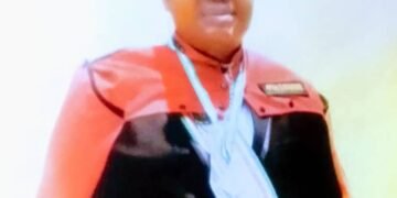 Archbishop Okeke,Bishop Isizoh,Anambra Speaker,knights pay tribute to late Sir (Hon)Anthony Ezechinwoye as his remains were buried