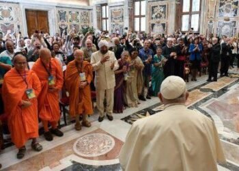 Pope Francis: Interreligious Dialogue is necessary in the fight for peace