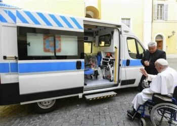 Pope Francis Donates Ambulance, Opens War Trauma Center in Ukraine