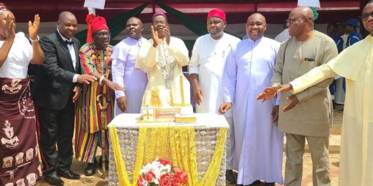 Bishop Paulinus Ezeokafor Celebrates 40th Anniversary of Priesthood