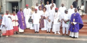 Basilica Rector Msgr Ezumezu,Peter Obi,Dr Nnachetta,pay last respect to late Mr Onyechi Morah