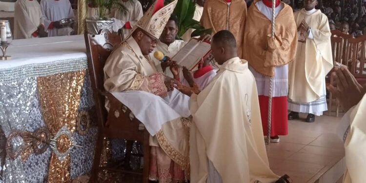Grand reception for Rev Fr Cyril Chukwunenye Ononye by St Mary’s Catholic Parish Onitsha Inland Town and Onitsha Indigenous Catholic Community-roll out brand new car for Cyril-gifts galore from relatives,groups,friends and well-wishers
