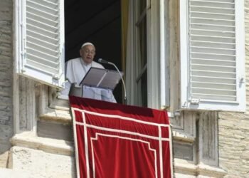 Pope Francis: Embrace Silent Prayer to Receive God’s Grace