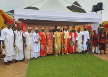 Ojoto monarch, Igwe Mbamalu enjoins Nigerians to embrace farming