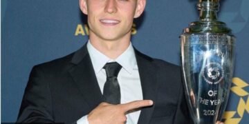 Foden, Palmer shine at PFA Awards