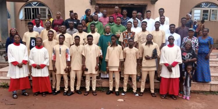 Onitsha Archdiocesan Chancellor receives new seminarians,sends off out-going ones-offers tips on secrets of success