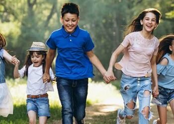 STUDENTS AND PUPILS: IT’S HOLIDAY TIME