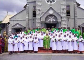 Onitsha Basilica in festive mood as Archbishop Okeke anchors jubilee celebration of 37 IHM Sisters