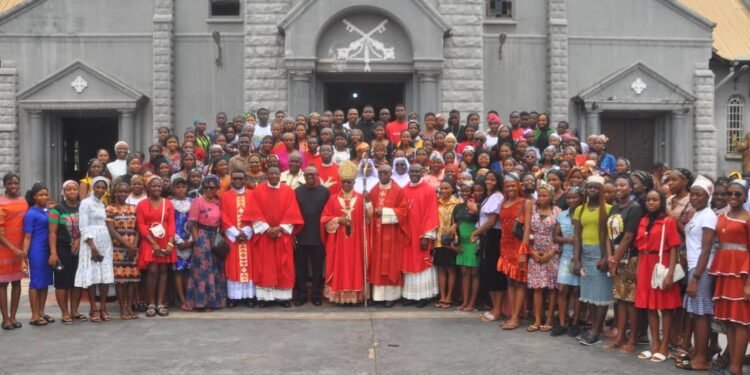 Jubilation as Shanahan University Onitsha is inaugurated by Archbishop Okeke-about 300 students present for lectures-Obi supports school with N50m