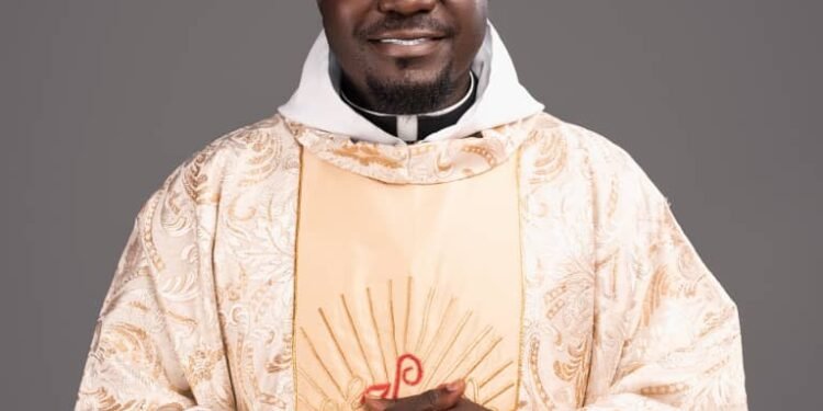 True wealth lies in self contentment – Fr. Vincent