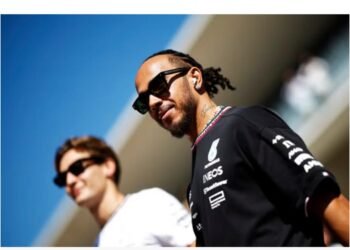 Lewis Hamilton replaced by Mercedes for Mexico GP practice after crash