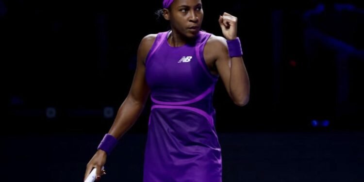 Coco Gauff earns rare win over Iga Swiatek to book place in WTA Finals last four