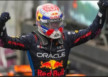Max Verstappen deals fatal F1 title blow to Lando Norris with stunning win in Brazil