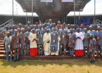 CMO Onitsha Region hosts Archdiocesan Regional meeting as 4 less privileged members get free uniforms