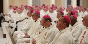 U.S. Bishops Sue Trump Administration Over Refugee Funding Suspension