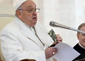 Pope Francis Sends Message to Grieving Mother Amid Hospitalization