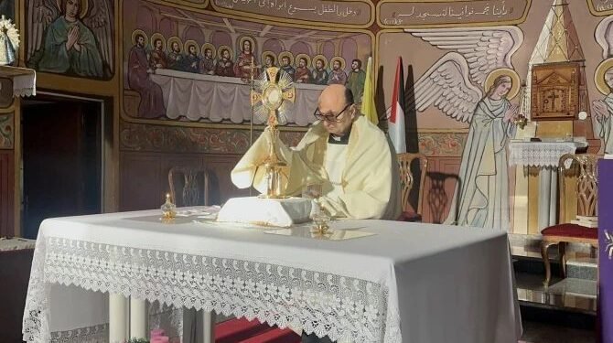Gaza Priest After Speaking with Pope Francis: ‘We Rejoice to Hear His Voice’