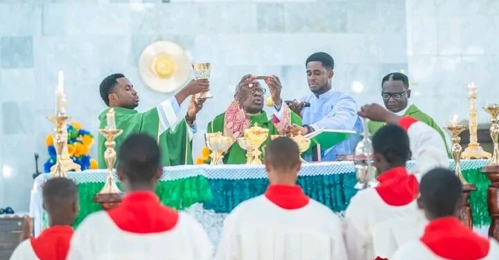 Jubilation as Archbishop Okeke Pays Maiden Visit to Holy Trinity parish Akili Ogidi