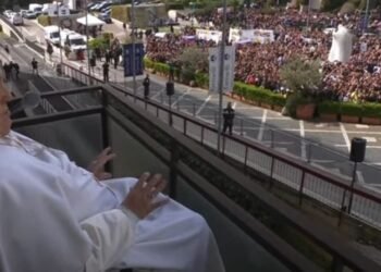 Pope Francis’ General Audience and Angelus Remain Suspended During Recovery